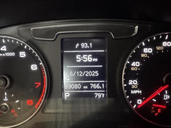 Photo of 2016 Monsoon Gray Metallic Audi Q3