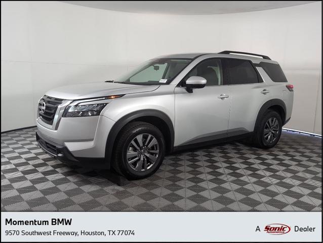 Photo of 2024 Brilliant Silver Metallic Nissan Pathfinder