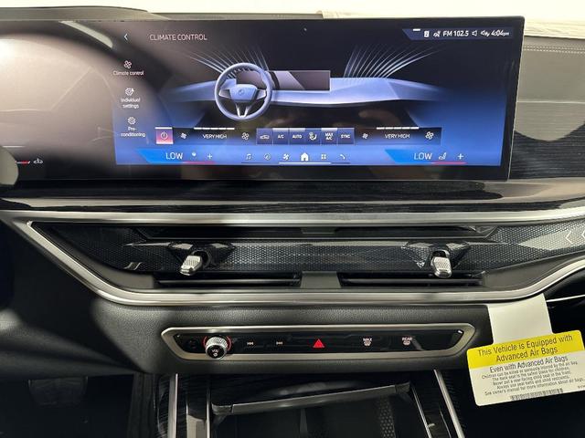 Photo of 2026 Gray Metallic BMW X7