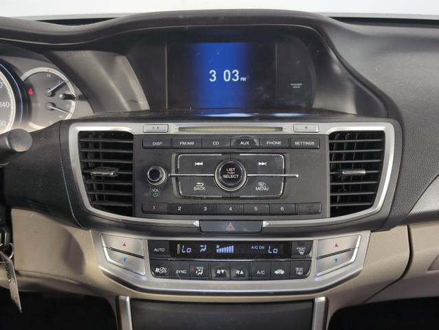 Photo of 2015 White Honda Accord