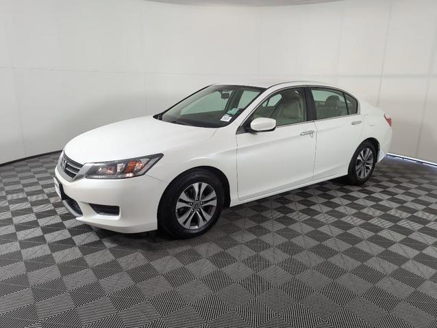 Photo of 2015 White Honda Accord