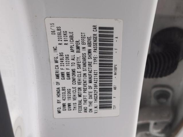 Photo of 2015 White Honda Accord