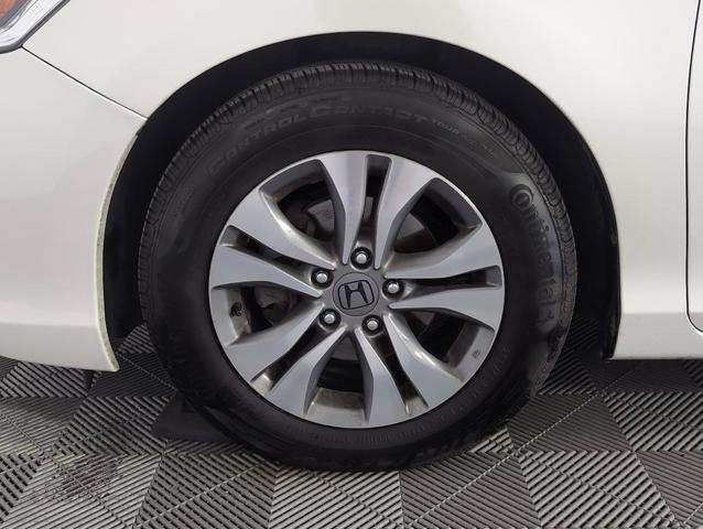 Photo of 2015 White Honda Accord