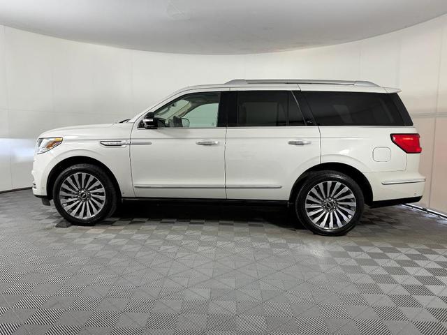 Photo of 2019 Brown Lincoln Navigator
