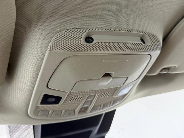 Photo of 2019 Brown Lincoln Navigator
