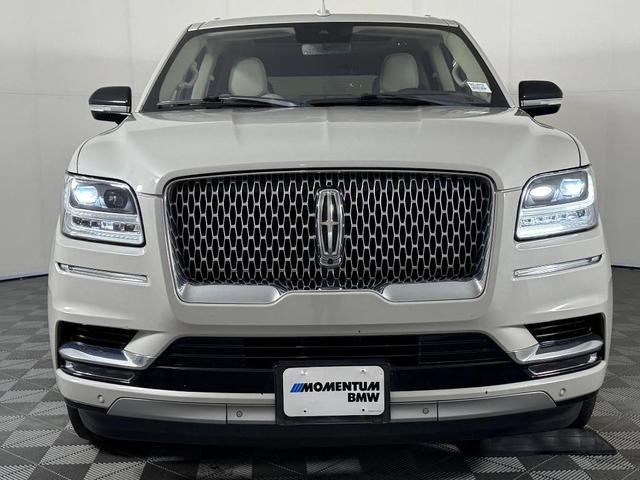 Photo of 2019 Brown Lincoln Navigator