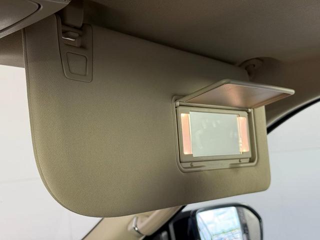 Photo of 2019 Brown Lincoln Navigator