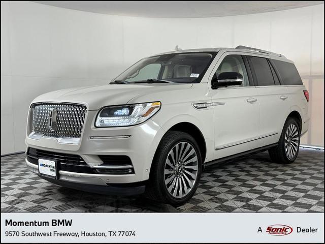 Photo of 2019 Brown Lincoln Navigator
