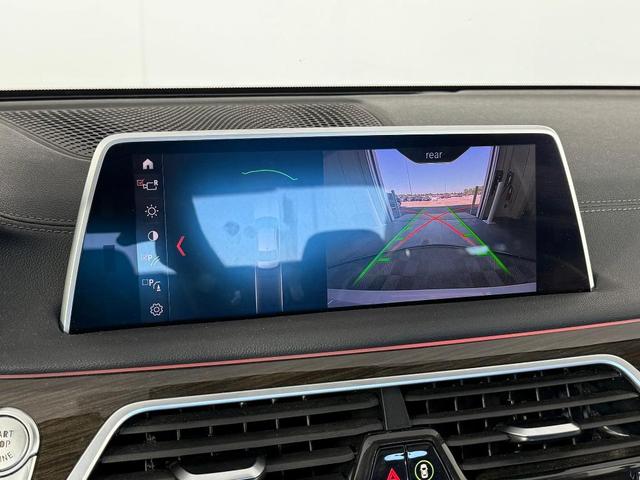 Photo of 2019 Mineral White Metallic BMW 740