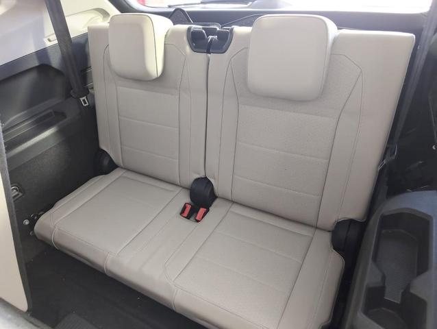 Photo of 2018 Pure White Volkswagen Tiguan