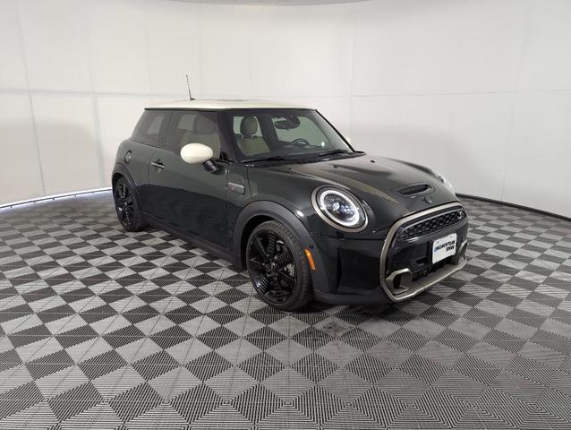 2023 MINI Hardtop