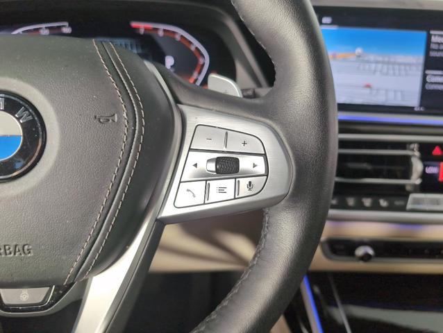 Photo of 2021 Phytonic Blue Metallic BMW X7