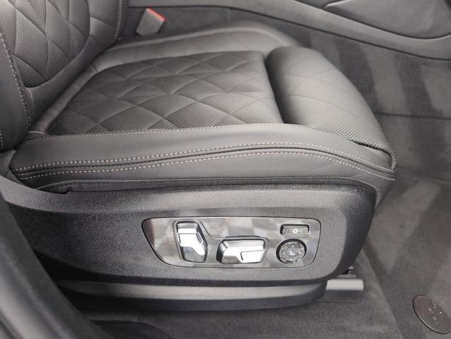 Photo of 2023 Phytonic Blue Metallic BMW X6