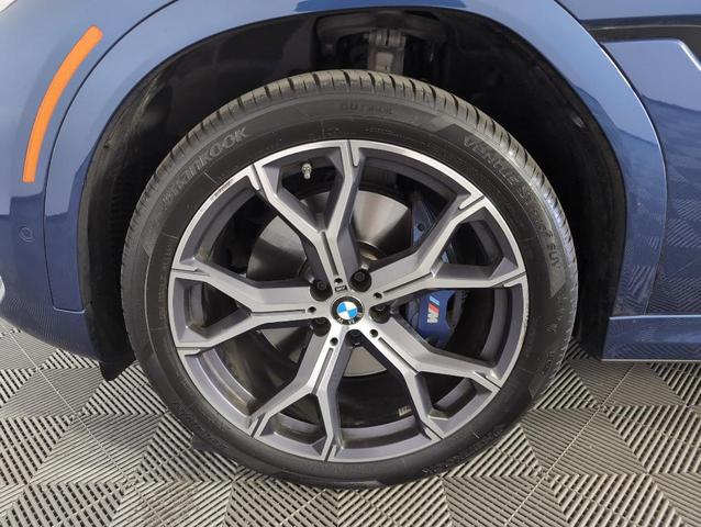 Photo of 2023 Phytonic Blue Metallic BMW X6