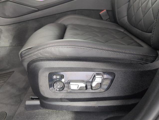 Photo of 2023 Phytonic Blue Metallic BMW X6