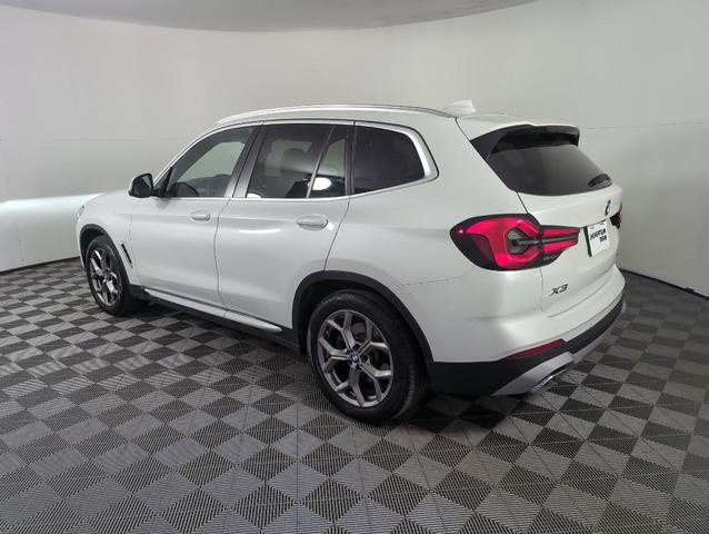 Photo of 2022 Mineral White Metallic BMW X3