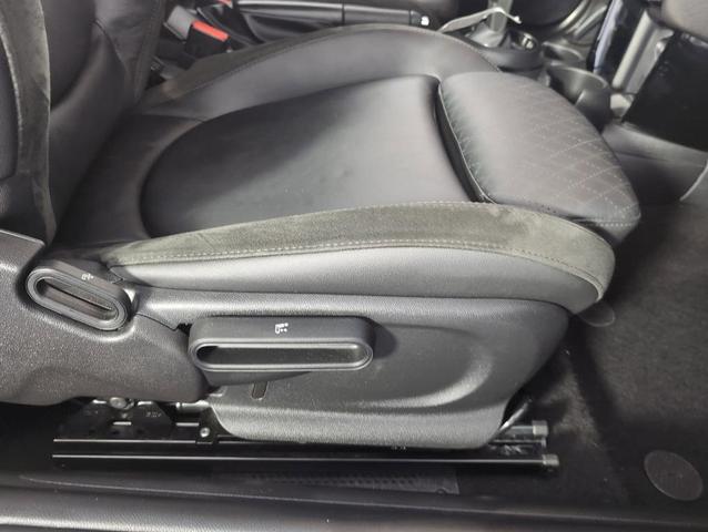 Photo of 2023 Black MINI Hardtop
