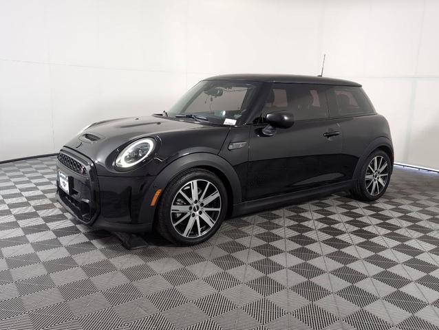 Photo of 2023 Black MINI Hardtop