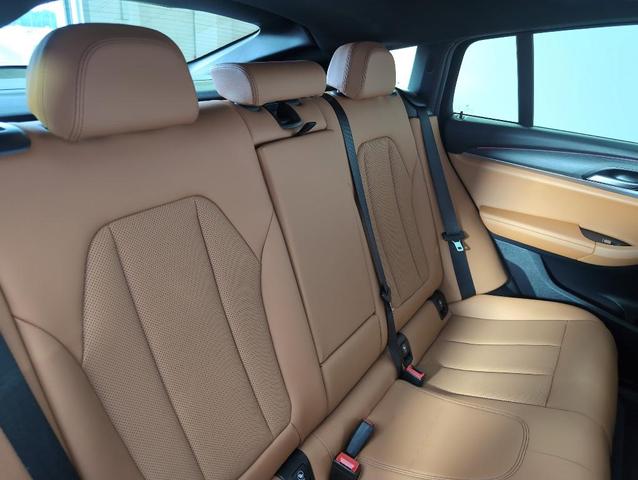 Photo of 2023 Black Sapphire Metallic BMW X4