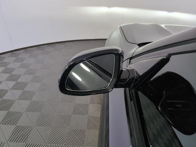 Photo of 2023 Black Sapphire Metallic BMW X4