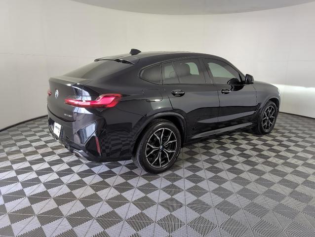Photo of 2023 Black Sapphire Metallic BMW X4