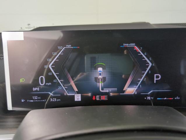 Photo of 2026 Alpine White BMW X5