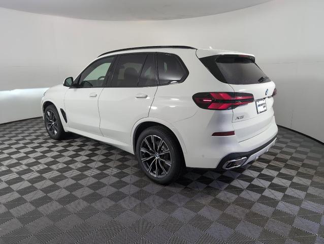 Photo of 2026 Alpine White BMW X5