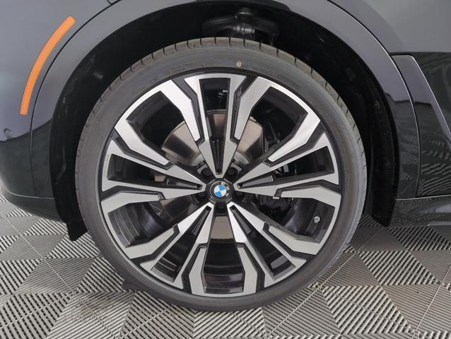 Photo of 2026 Black Sapphire Metallic BMW X7