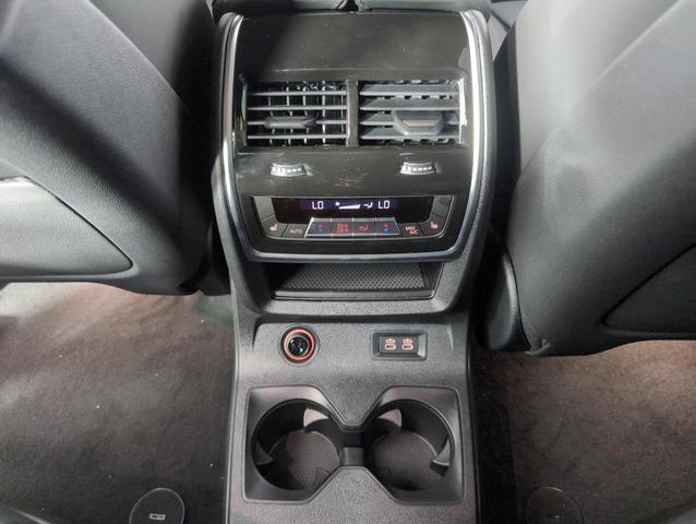 Photo of 2026 Black Sapphire Metallic BMW X7