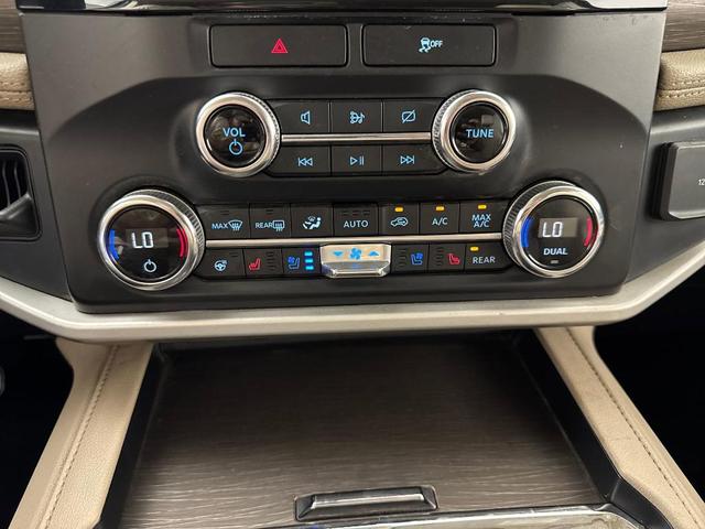 Photo of 2022 Black Ford Expedition Max