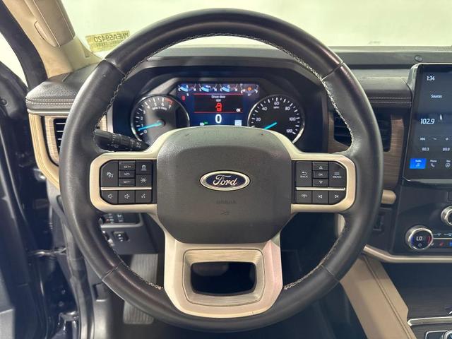 Photo of 2022 Black Ford Expedition Max