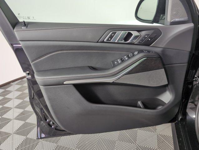 Photo of 2026 Black Sapphire Metallic BMW X5