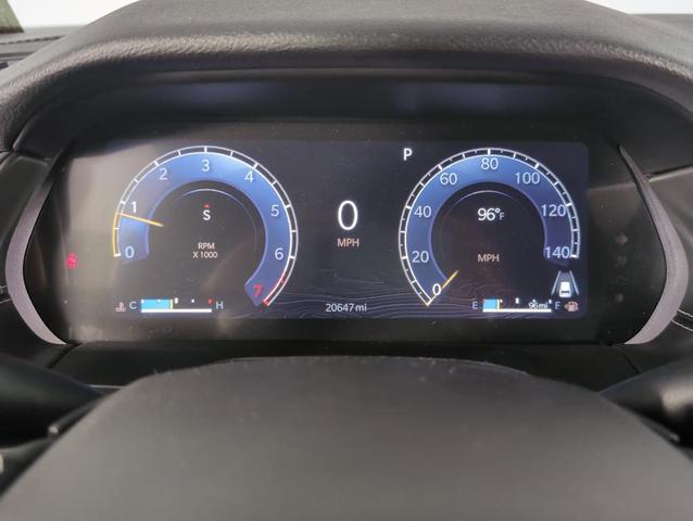 Photo of 2024 Metallic Jeep Grand Cherokee L