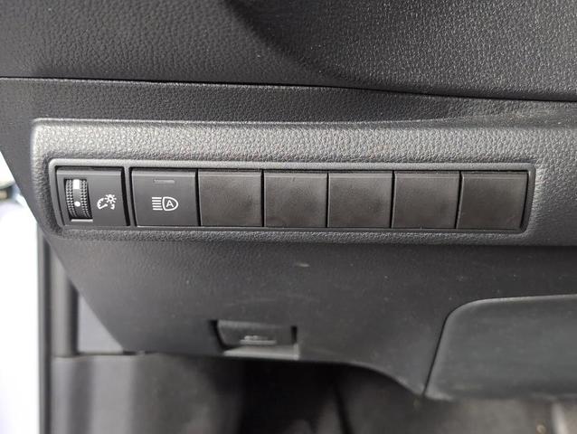 Photo of 2023 Silver Toyota Corolla