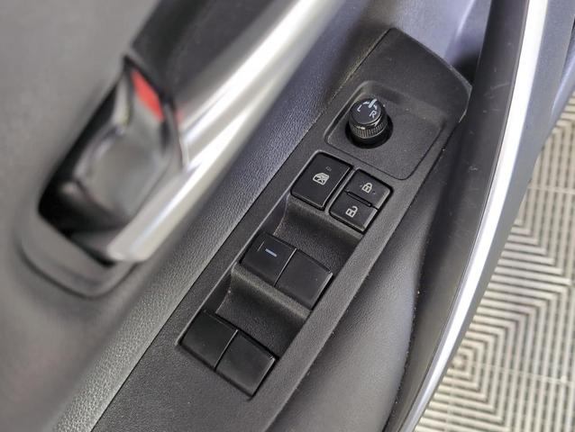 Photo of 2023 Silver Toyota Corolla