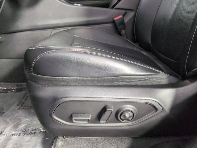 Photo of 2022 Metallic Jeep Grand Cherokee L