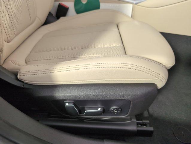 Photo of 2025 Gray Metallic BMW 330