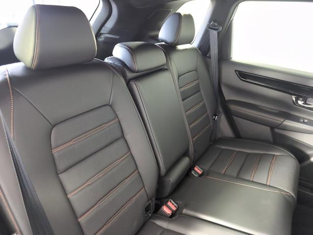 Photo of 2025 Silver Honda CR-V Hybrid