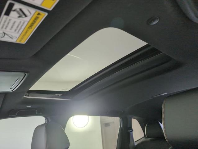 Photo of 2025 Silver Honda CR-V Hybrid