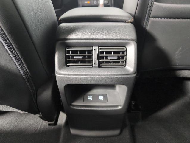 Photo of 2025 Silver Honda CR-V Hybrid
