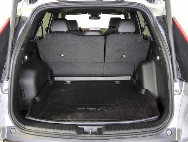 Photo of 2025 Silver Honda CR-V Hybrid