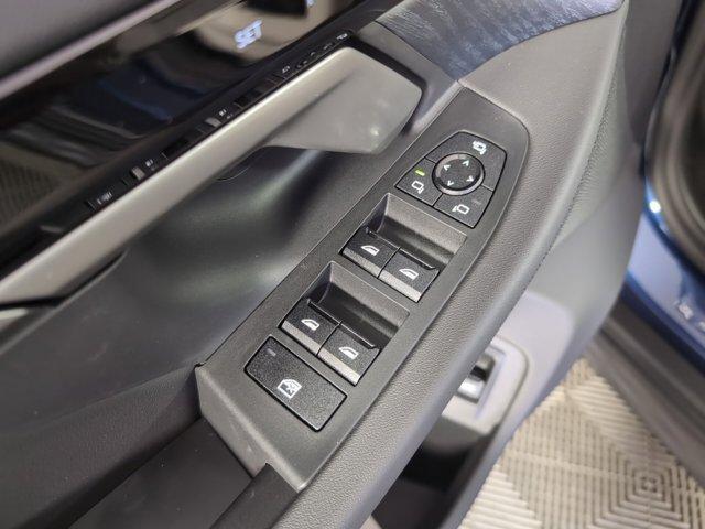 Photo of 2025 Phytonic Blue Metallic BMW 530