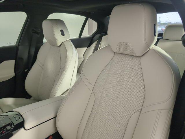 Photo of 2025 Phytonic Blue Metallic BMW 530