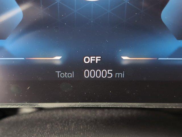 Photo of 2025 Phytonic Blue Metallic BMW 530