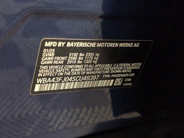 Photo of 2025 Phytonic Blue Metallic BMW 530