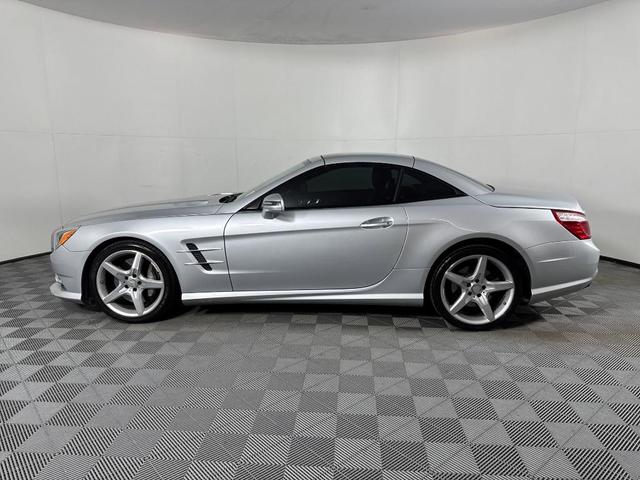 Photo of 2014 Silver Mercedes-Benz SL-Class