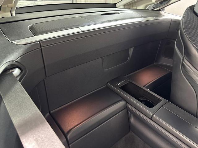 Photo of 2014 Silver Mercedes-Benz SL-Class