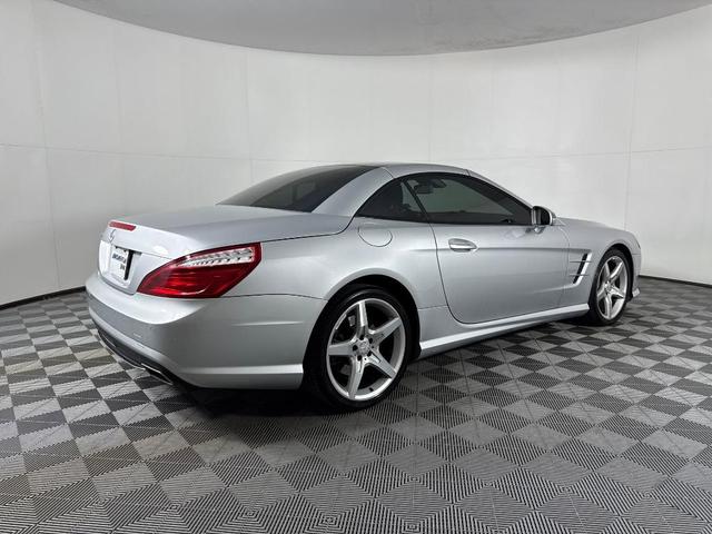 Photo of 2014 Silver Mercedes-Benz SL-Class