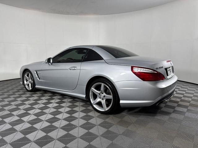 Photo of 2014 Silver Mercedes-Benz SL-Class