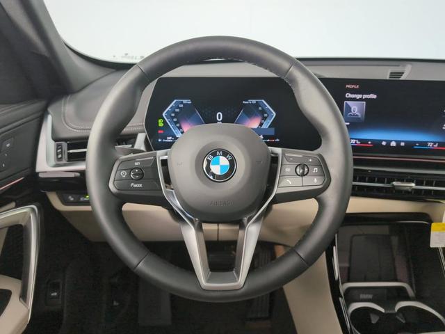 Photo of 2025 Alpine White BMW X1